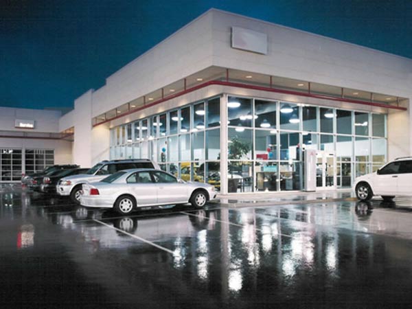 புதுசுன்னு சொல்லி பழைய கார்களை விற்ற கார் டீலர்கள்!