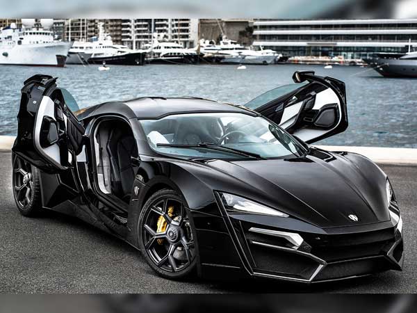 02. லைக்கன் ஹைப்பர்ஸ்போர்ட்