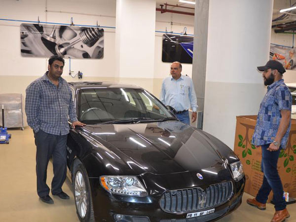  விதவிதமான சொகுசு கார்களில் வலம் வந்த மோசடி மன்னன் கைது!