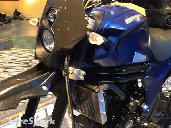 ஹிமாலயனுடன் மோத வரும் மஹிந்திரா மோஜோ அட்வென்ச்சர் பைக்!