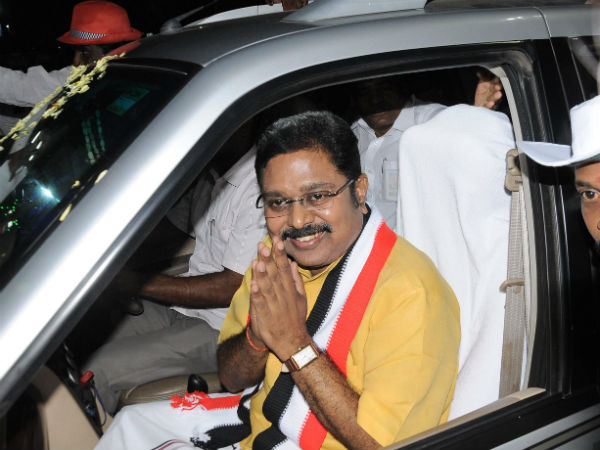  டிடிவி.தினகரனின் ஆஸ்தான கார் மாடல் பற்றிய விபரம்!