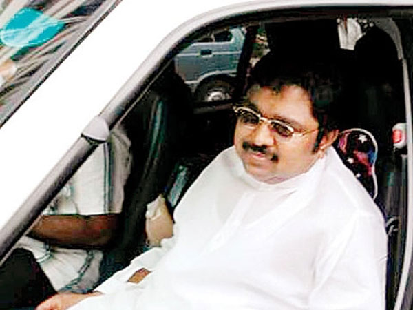  டிடிவி.தினகரனின் ஆஸ்தான கார் மாடல் பற்றிய விபரம்!