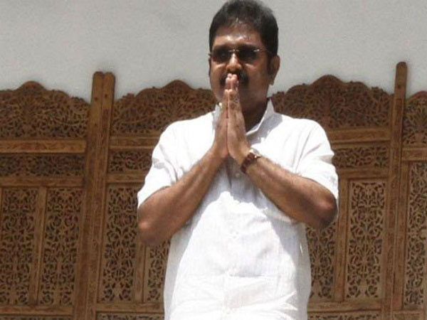  டிடிவி.தினகரனின் ஆஸ்தான கார் மாடல் பற்றிய விபரம்!