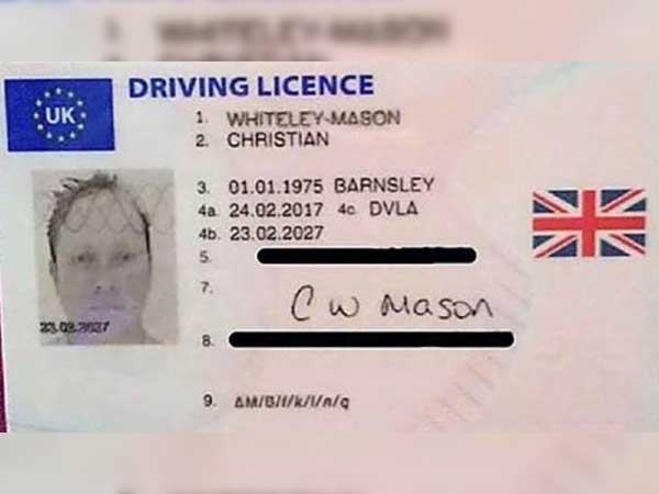 32 முயற்சிகளுக்கு பிறகு கார் உரிமம் பெற்ற சாதனை நபர்