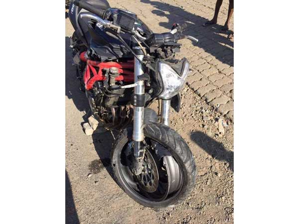 விபத்தில் சிக்கி சிதைந்த பெனெல்லி சூப்பர் பைக்