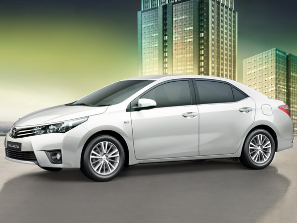 கொரோலா ஆல்டிஸ் கார்களை திரும்பப்பெறுகிறது டொயோட்டா!