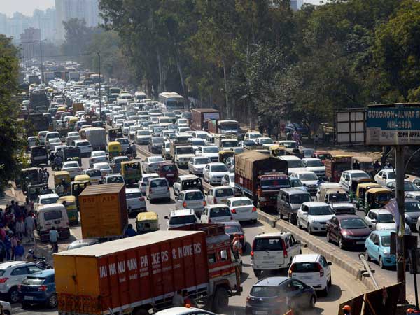 புதிய மோட்டார் வாகன சட்டத்தில் புதிய திருத்தங்கள்