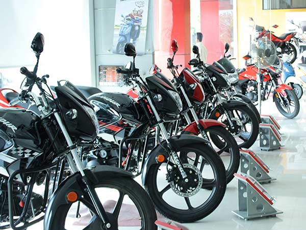 வாகன உற்பத்தியாளர்களை குஷிபடுத்திய 2016-17 நிதியாண்டு