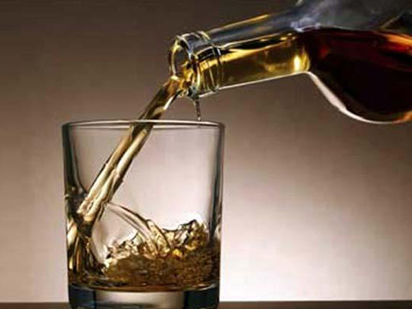 நெடுஞ்சாலைகளில் மதுக்கடைகள் மூடல்: உச்சநீதிமன்றம் அதிரடி!