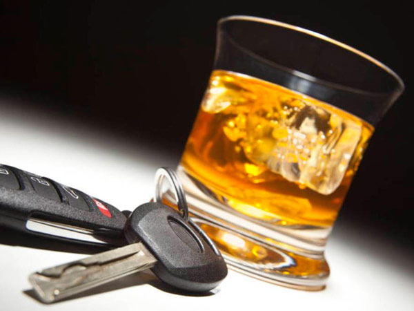 நெடுஞ்சாலைகளில் மதுக்கடைகள் மூடல்: உச்சநீதிமன்றம் அதிரடி!