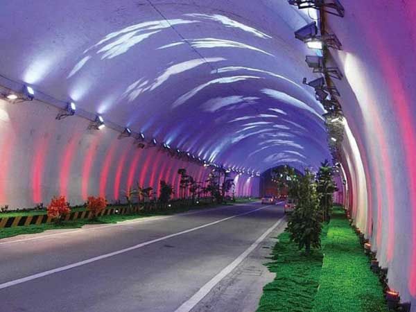 ஜாங்கான்ஷான் சுரங்கபாதை, சீனா