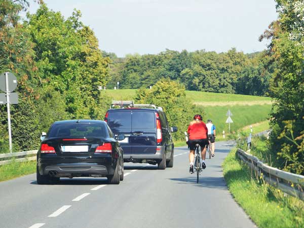 ஓவர்டேக் செய்யும்போது மனதில் வைக்க வேண்டிய விஷயங்கள்! ஓவர்டேக் செய்யும்போது மனதில் வைக்க வேண்டிய விஷயங்கள்!