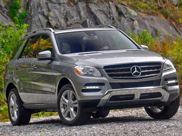 3 கோடி ரூபாய் காரில் வலம் வரும் யோகி ஆதித்யநாத்