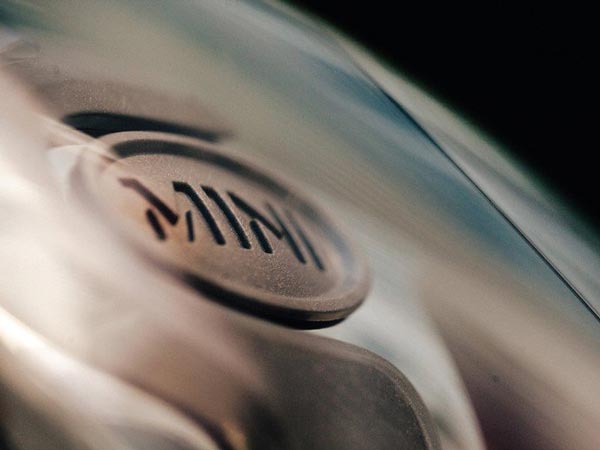 பிஎம்டள்யூவின் ‘மினி’ கார் ஷோரூம் சென்னையில் திறப்பு!