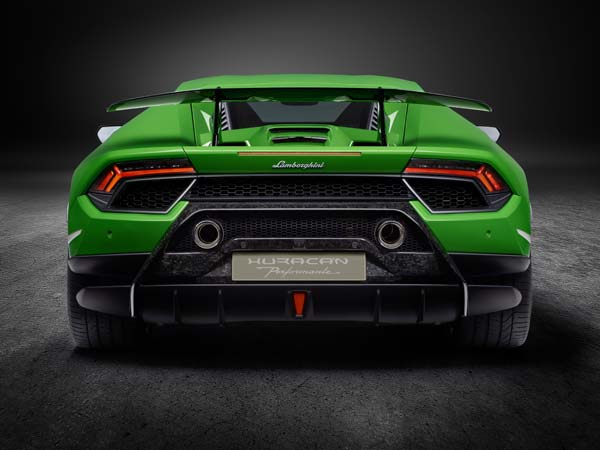 புதிய லம்போர்கினி ஸ்போர்ட்ஸ் கார் இந்தியாவில் அறிமுகம்!