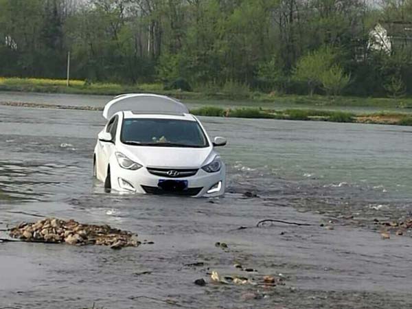 ஓட்டுநரை முட்டாளாக்கிய கார் ஜிபிஎஸ் சிஸ்டம்!