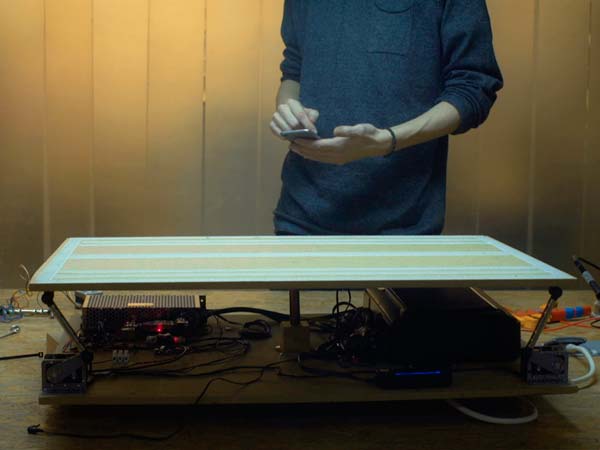 குழந்தைகள் தூங்க மார்டன் தொட்டில்: ஃபோர்டு கண்டிபிடிப்பு