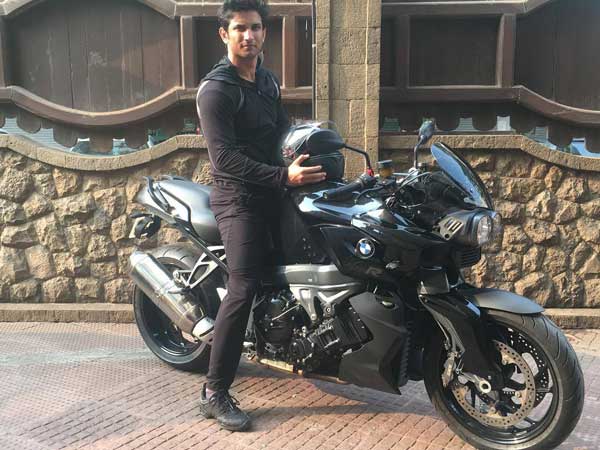 ஆடம்பர மசேரட்டி கார் வாங்கிய ‘ரீல்’ தோனி!