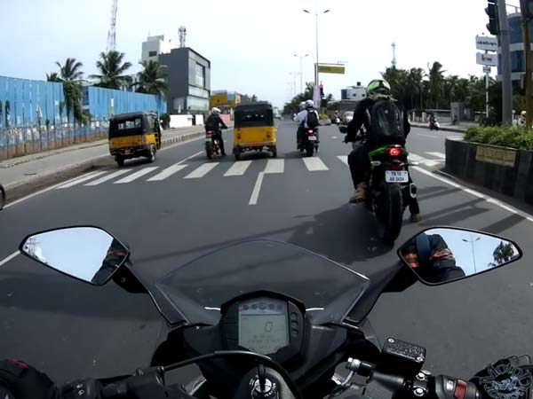 போக்குவரத்து காவலர்களின் அடாவடி: சென்னையில் மீண்டும் அத்துமீறல்!