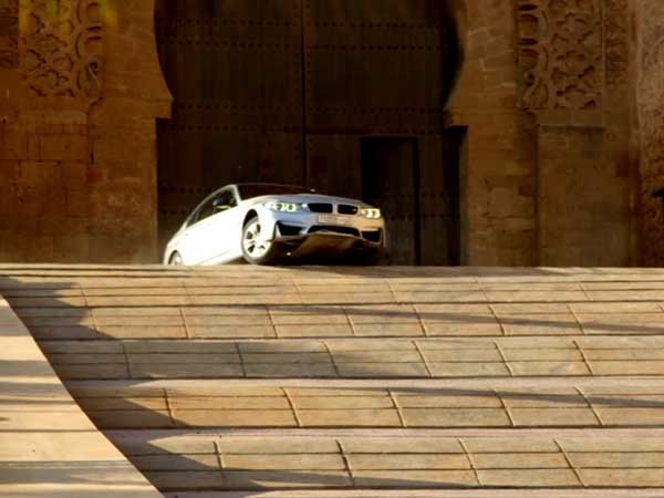 எம்.ஐ- 6 படத்தில் இடம்பெறும் பி.எம்.டபுள்யூ ஆர் நைன் டி