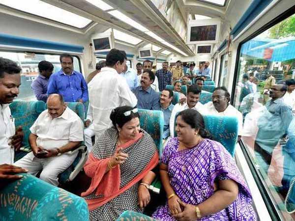 கண்ணாடி இரயில் பெட்டிகள்: இந்திய ரயில்வேதுறை புது முயற்சி