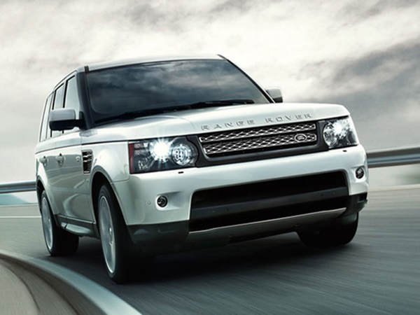  ஆடம்பர கார் ஆர்வலன் சுகேஷ் சந்திராவிடம் 2 சொகுசு கார்கள் பறிமுதல்!