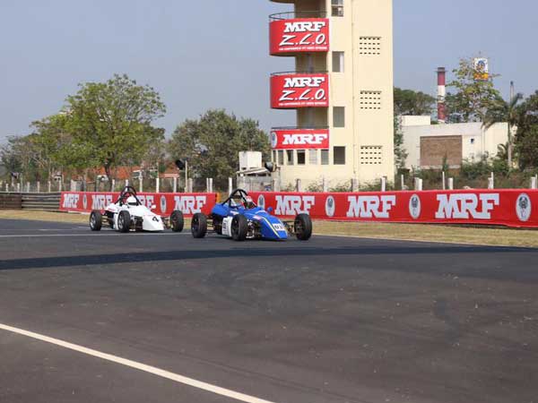 கார் பந்தயம்... இந்தியாவின் 'தல' தமிழ்நாடு... !!