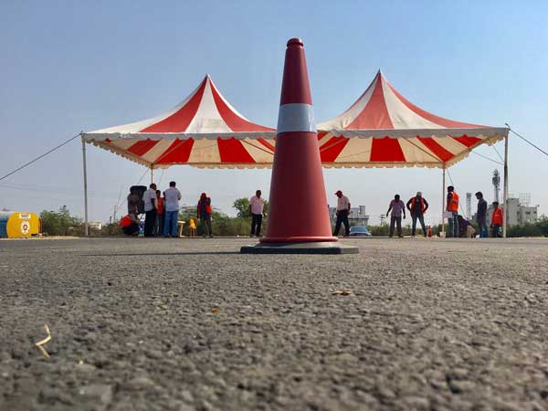 குலுக்கல் முறையில் சிறப்பு விருந்தினர்கள்...