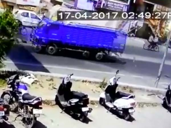 கார் ஓட்டி 5 பேரை தூக்கிய பெண்ணுக்கு ஒரு மணிநேரத்தில் ஜாமீன்... 