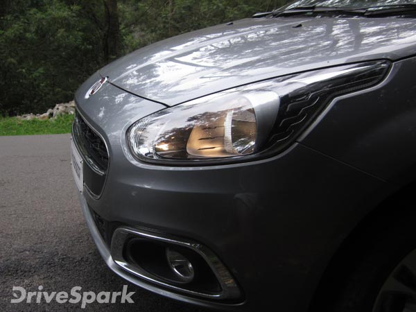 புதிய ஃபியட் புன்ட்டோ எவோ பியூர் கார் அறிமுகம்..!