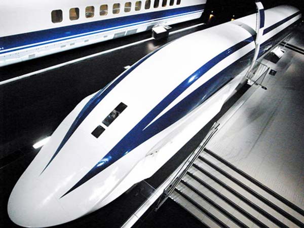 மணிக்கு 600 கிமீ வேகம் வரை செல்லும் மாக்லேவ் ரயில் - சிறப்புத் தகவல்கள்!