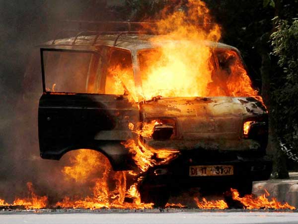 தீ விபத்து ஏற்படும் போது தப்பிப்பது எப்படி?