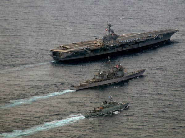 வட கொரியாவை நோக்கி செல்லும் ‘கார்ல் வின்சன்’ போர்கப்பல்