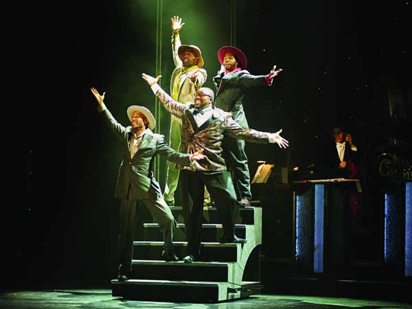 கார் பந்தயத் தடம் கொண்ட உலகின் முதல் சொகுசுக் கப்பல் தயார்!