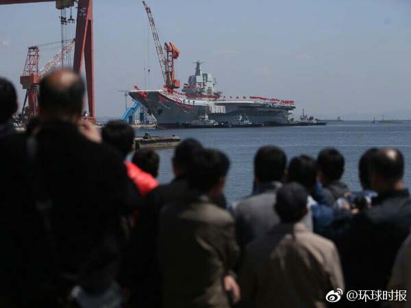 ரகசியமாக தயாரித்த விமானம் தாங்கி கப்பலை வெளியிட்ட சீனா..!