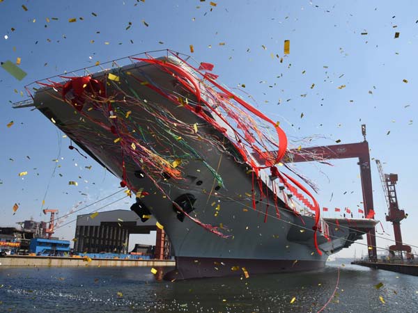 ரகசியமாக தயாரித்த விமானம் தாங்கி கப்பலை வெளியிட்ட சீனா..!