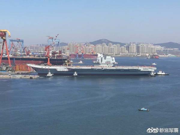 ரகசியமாக தயாரித்த விமானம் தாங்கி கப்பலை வெளியிட்ட சீனா..!