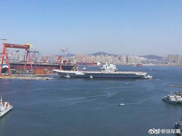 ரகசியமாக தயாரித்த விமானம் தாங்கி கப்பலை வெளியிட்ட சீனா..!