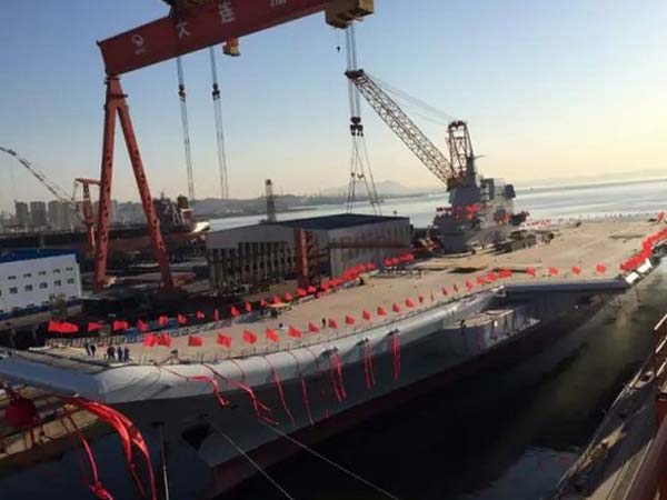 ரகசியமாக தயாரித்த விமானம் தாங்கி கப்பலை வெளியிட்ட சீனா..!