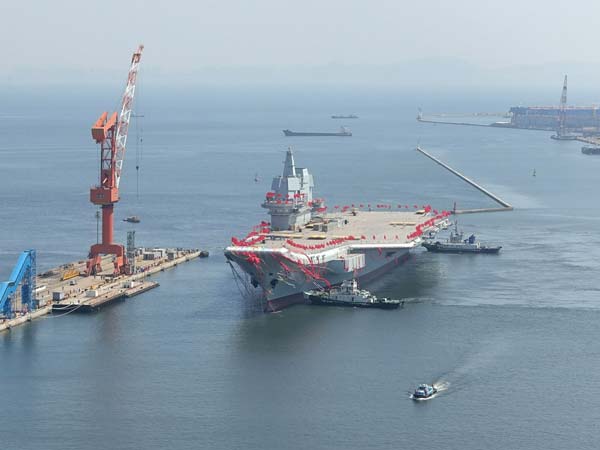 ரகசியமாக தயாரித்த விமானம் தாங்கி கப்பலை வெளியிட்ட சீனா..!