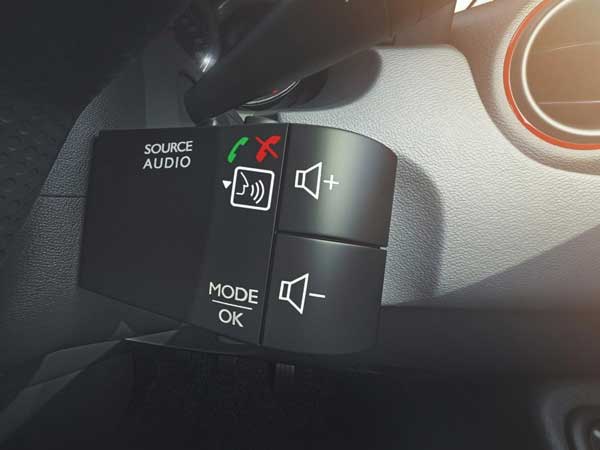 ரெனால்ட் டஸ்டர் காரில் கூடுதல் சிறப்புகள்; அதே விலையில்..!