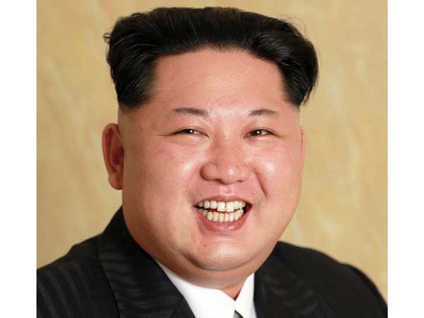  வடகொரியாவில் பின்பற்றப்படும் சில விசித்திரமான சாலை விதிகள்!