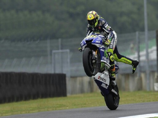 வீடியோ: 500 கிமீ வீலிங் செய்து புதிய உலக சாதனை.! வீடியோ: 500 கிமீ வீலிங் செய்து புதிய உலக சாதனை.!