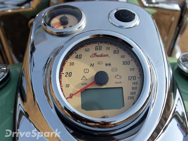 எக்ஸ்கிளூசிவ்: இந்தியன் சீஃப் விண்டேஜ் பைக் ரிவ்யூ