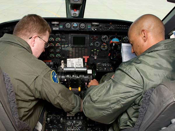 அமெரிக்க அதிபர் தப்புவதற்கான ரகசிய விமானங்கள்!