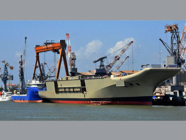 பஜாஜ் வி12 பைக்கின் புதிய வேரியண்ட் விற்பனைக்கு அறிமுகம்..!