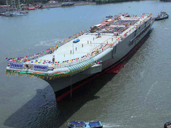 பஜாஜ் வி12 பைக்கின் புதிய வேரியண்ட் விற்பனைக்கு அறிமுகம்..!