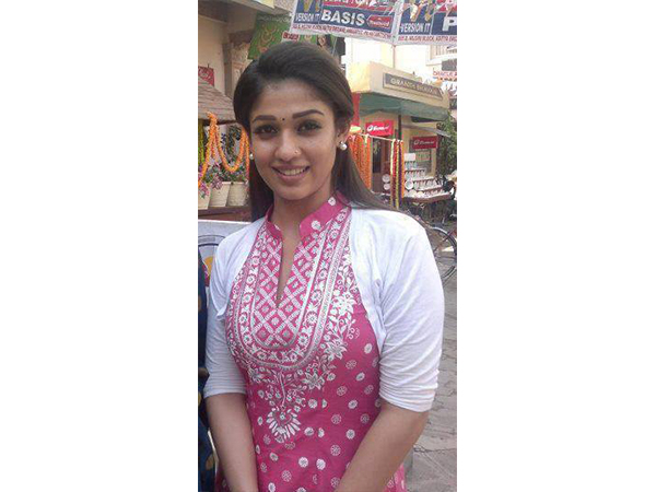 சமந்தா முதல் சன்னி லியோன் வரை: கதாநாயகிகளின் கார் கலெக்‌ஷன்