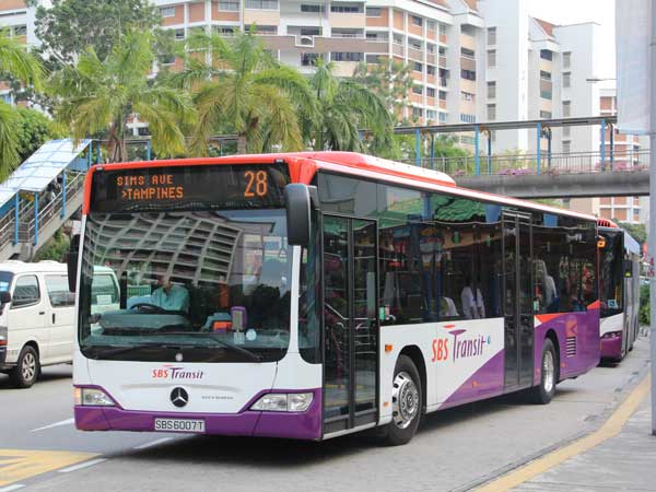 5. 0530 மெர்சிடிஸ் பென்ஸ் ஜிஎல்