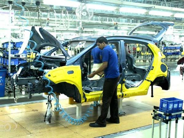  'தெர்மோகோல்' அரசியல்வாதிகளும், தெறித்து ஓடும் கார் நிறுவனங்களும்... !!